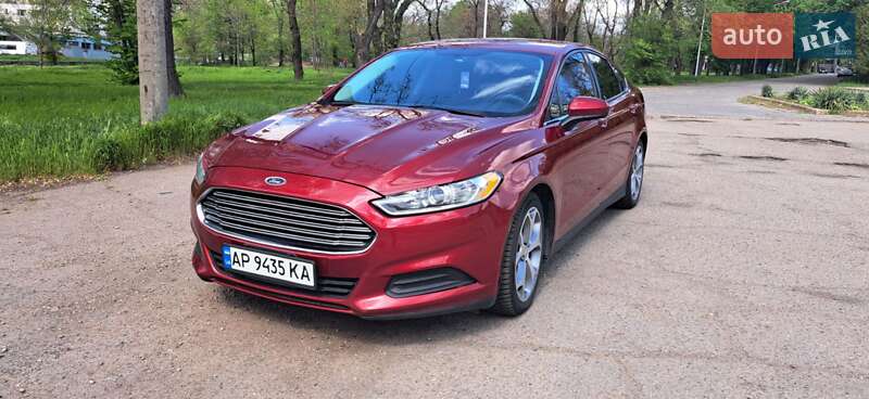 Седан Ford Fusion 2013 в 