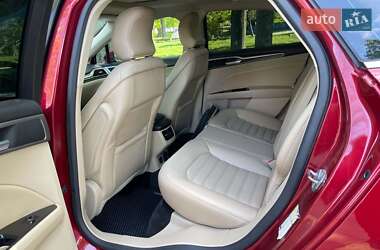 Седан Ford Fusion 2015 в 