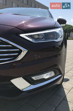 Седан Ford Fusion 2017 в 