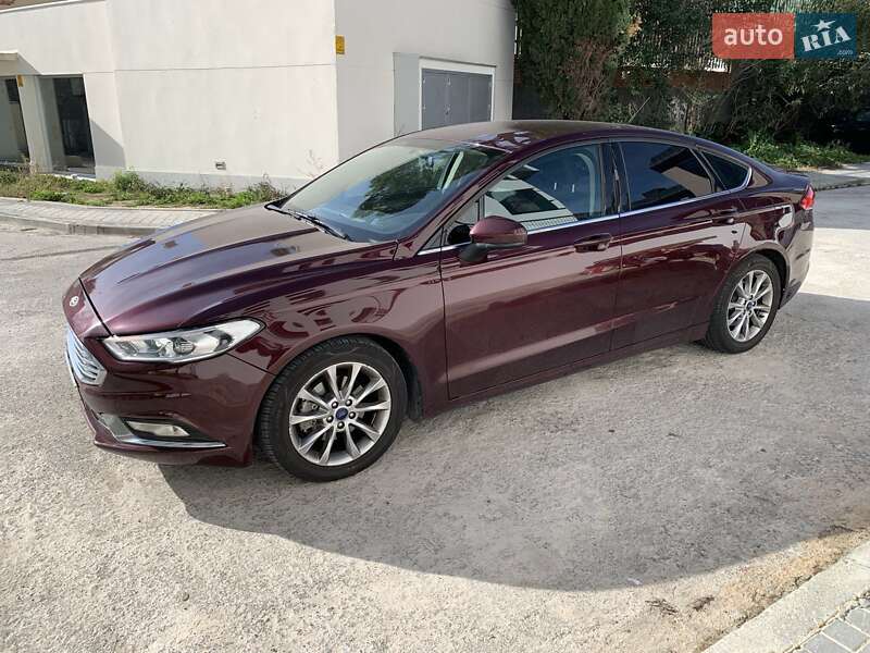Седан Ford Fusion 2017 в Тернополі