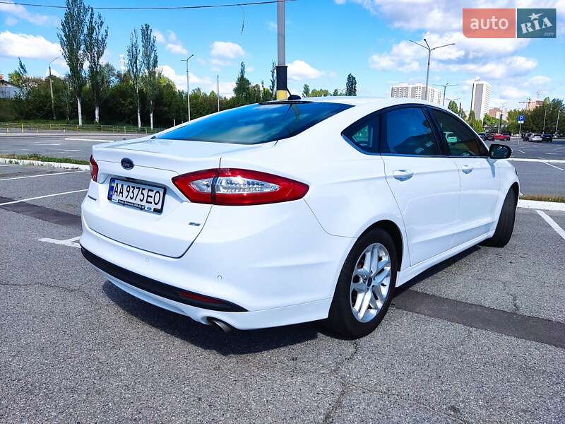 Седан Ford Fusion 2016 в Києві