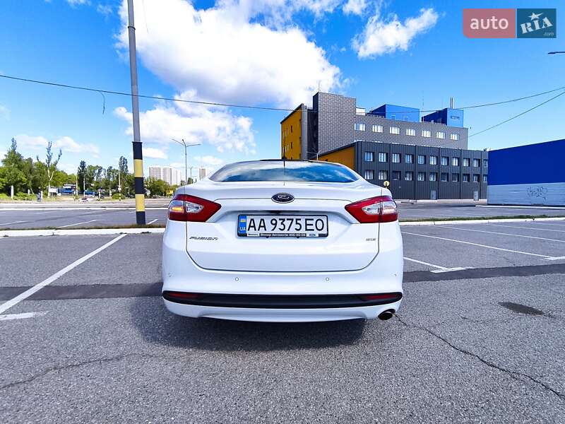 Седан Ford Fusion 2016 в Киеве