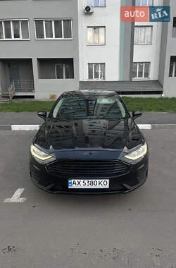 Седан Ford Fusion 2019 в Харкові