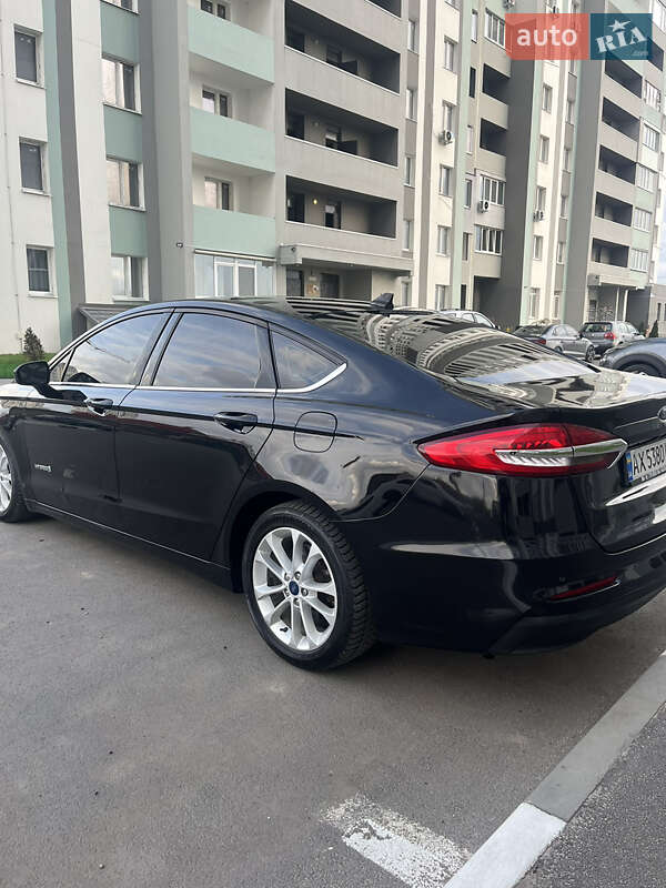 Седан Ford Fusion 2019 в Харькове