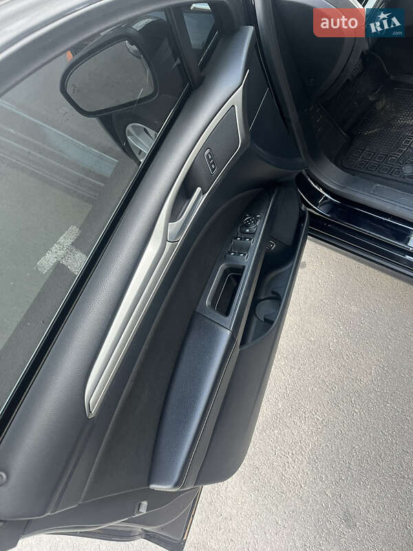 Седан Ford Fusion 2019 в Харькове