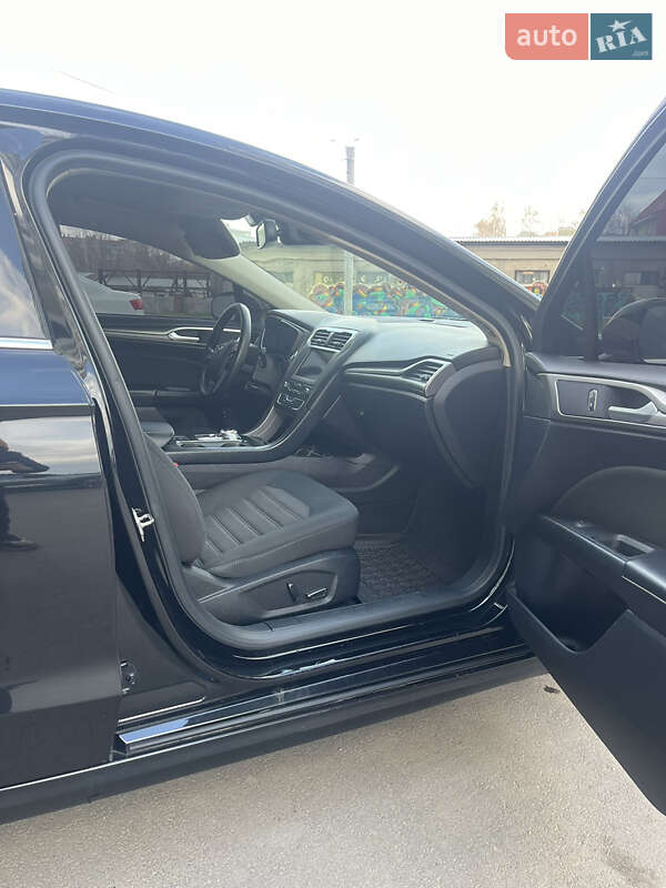 Седан Ford Fusion 2019 в Харькове