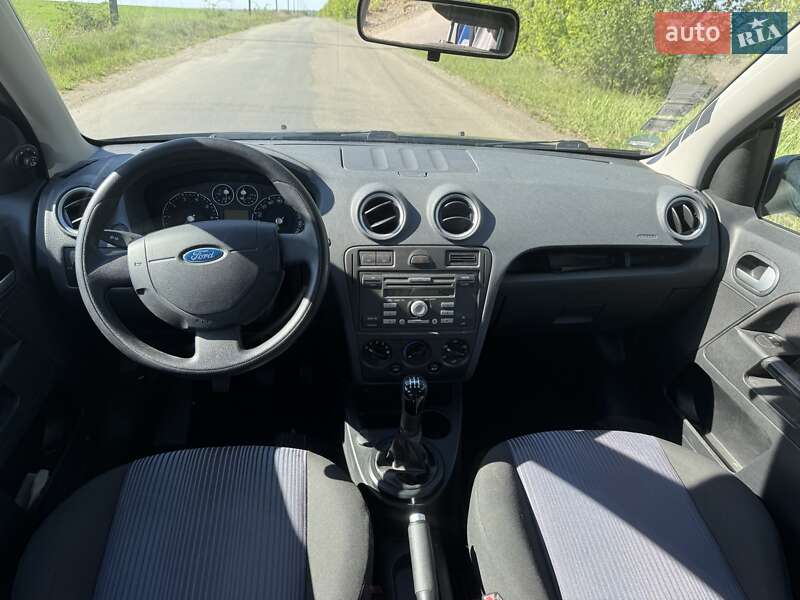Хэтчбек Ford Fusion 2007 в Гайвороне