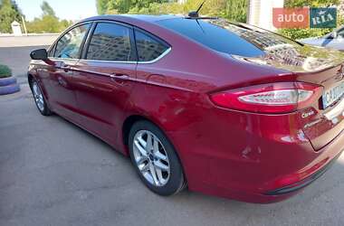 Седан Ford Fusion 2014 в 