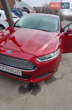 Седан Ford Fusion 2014 в 