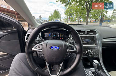 Седан Ford Fusion 2014 в 