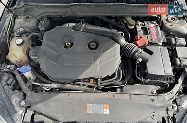 Седан Ford Fusion 2014 в 