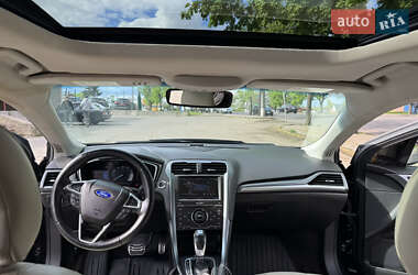 Седан Ford Fusion 2014 в 