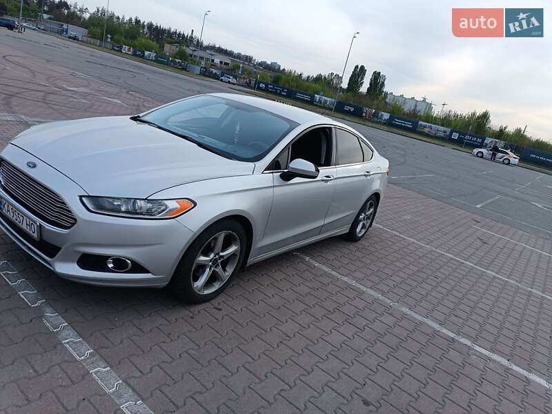 Седан Ford Fusion 2015 в Киеве