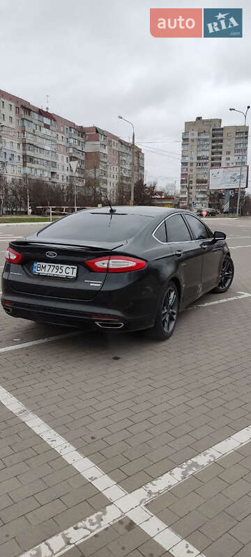 Седан Ford Fusion 2015 в Полонном