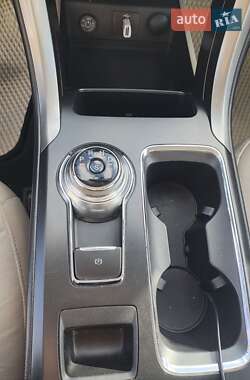 Седан Ford Fusion 2017 в 