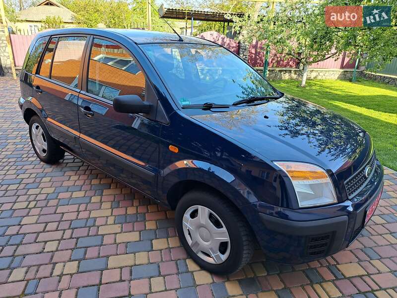 Хэтчбек Ford Fusion 2008 в Умани