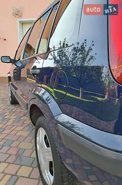 Хэтчбек Ford Fusion 2008 в 