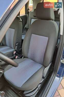 Хэтчбек Ford Fusion 2008 в 