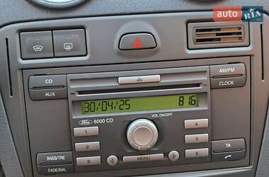 Хэтчбек Ford Fusion 2008 в 