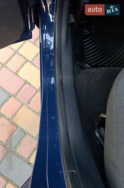 Хэтчбек Ford Fusion 2008 в 