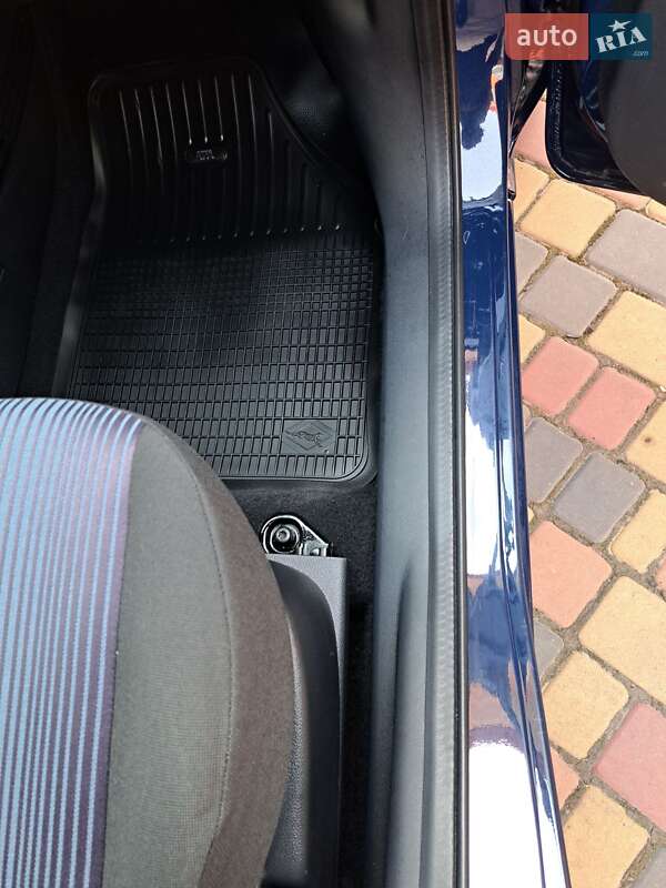 Хэтчбек Ford Fusion 2008 в Умани
