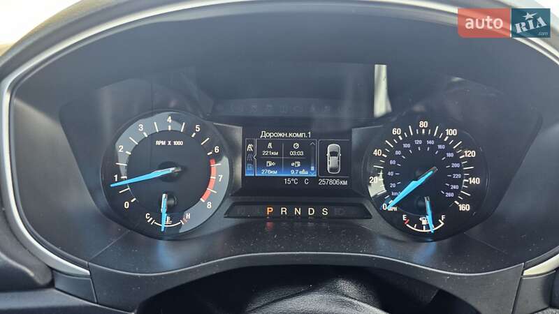 Седан Ford Fusion 2016 в Чорткове