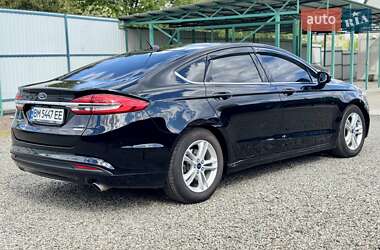 Седан Ford Fusion 2017 в 