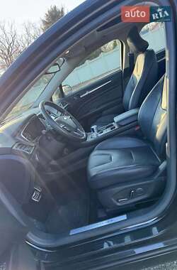 Седан Ford Fusion 2018 в 