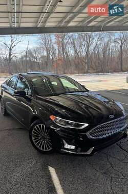 Седан Ford Fusion 2018 в 