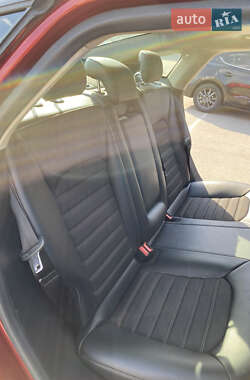 Седан Ford Fusion 2017 в 
