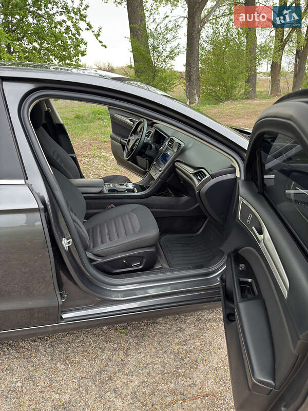 Седан Ford Fusion 2016 в Овруче