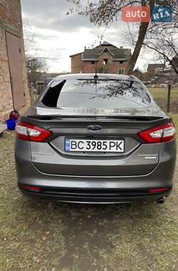 Седан Ford Fusion 2014 в 