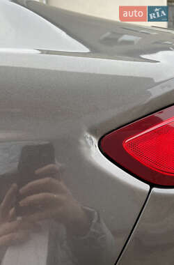 Седан Ford Fusion 2014 в 