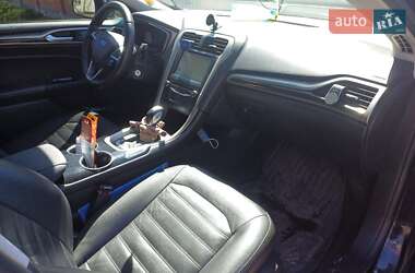 Седан Ford Fusion 2014 в 