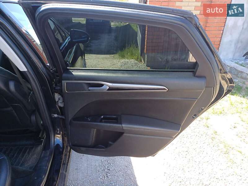 Седан Ford Fusion 2014 в Кропивницком