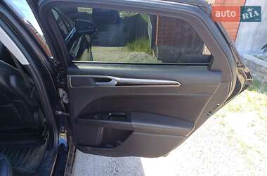 Седан Ford Fusion 2014 в 