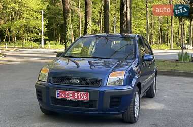 Хэтчбек Ford Fusion 2008 в 