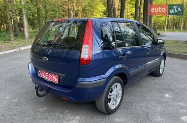 Хэтчбек Ford Fusion 2008 в 
