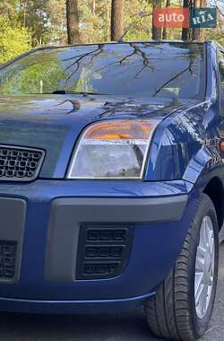 Хэтчбек Ford Fusion 2008 в 