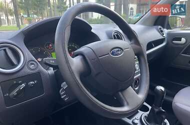 Хэтчбек Ford Fusion 2008 в 