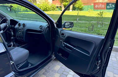 Хэтчбек Ford Fusion 2009 в 
