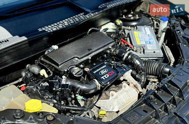 Хэтчбек Ford Fusion 2009 в 