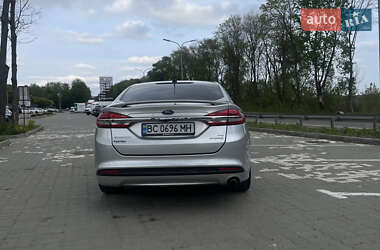 Седан Ford Fusion 2017 в 