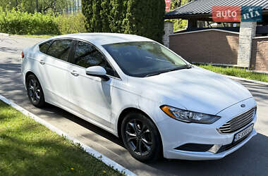 Седан Ford Fusion 2016 в 