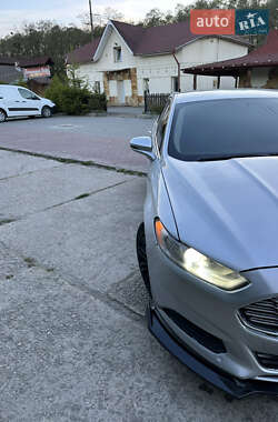 Седан Ford Fusion 2013 в 