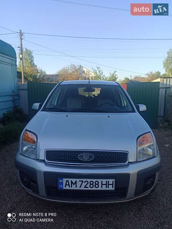 Хэтчбек Ford Fusion 2008 в Коростене фото 3 Хэтчбек Ford Fusion 2008 в Коростене