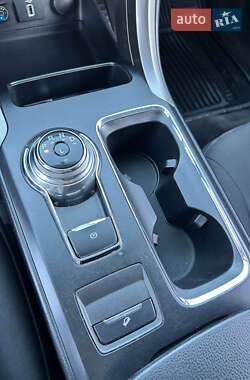 Седан Ford Fusion 2018 в 