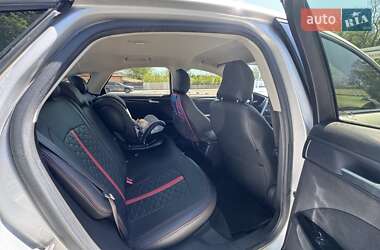 Седан Ford Fusion 2015 в 