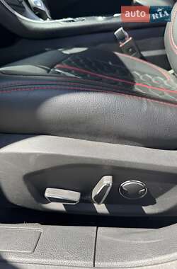 Седан Ford Fusion 2015 в 