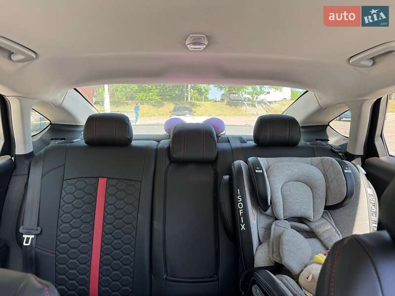 Седан Ford Fusion 2015 в Измаиле